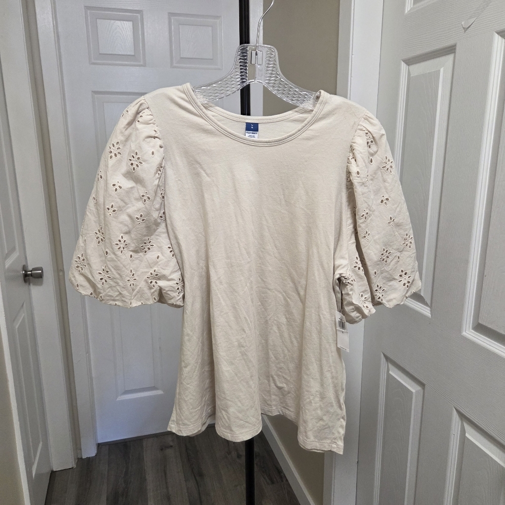 NWT Old Navy Cream Puff Sleeve Top 100% Cotton Eyelet Sleeve Blouse Cottagecore - Picture 2 of 6